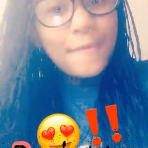 Meet your Posher, Kira